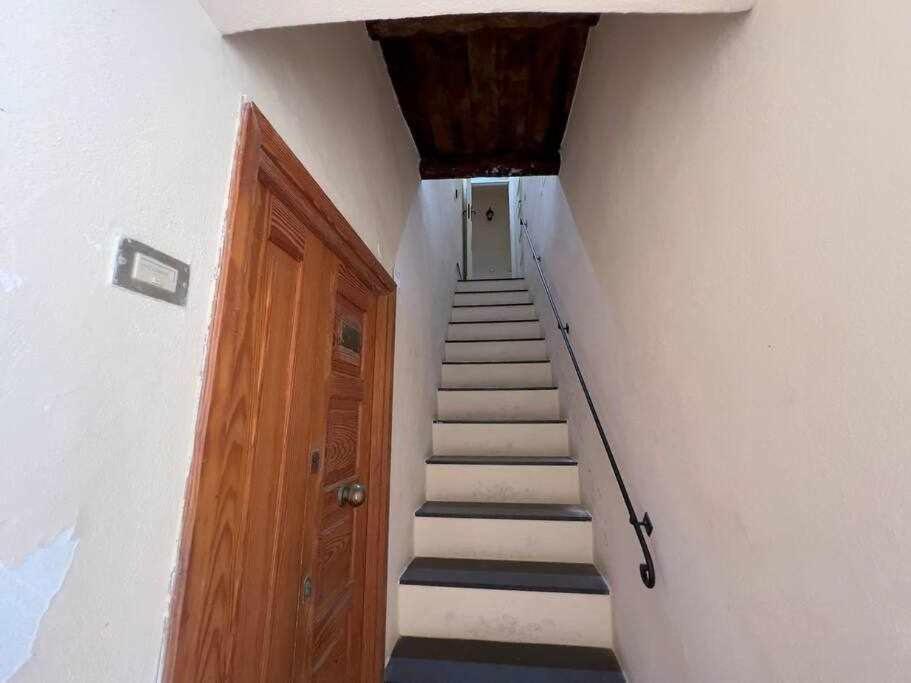 Suite Minerva 10 Steps From Piazza Civica Alghero Esterno foto